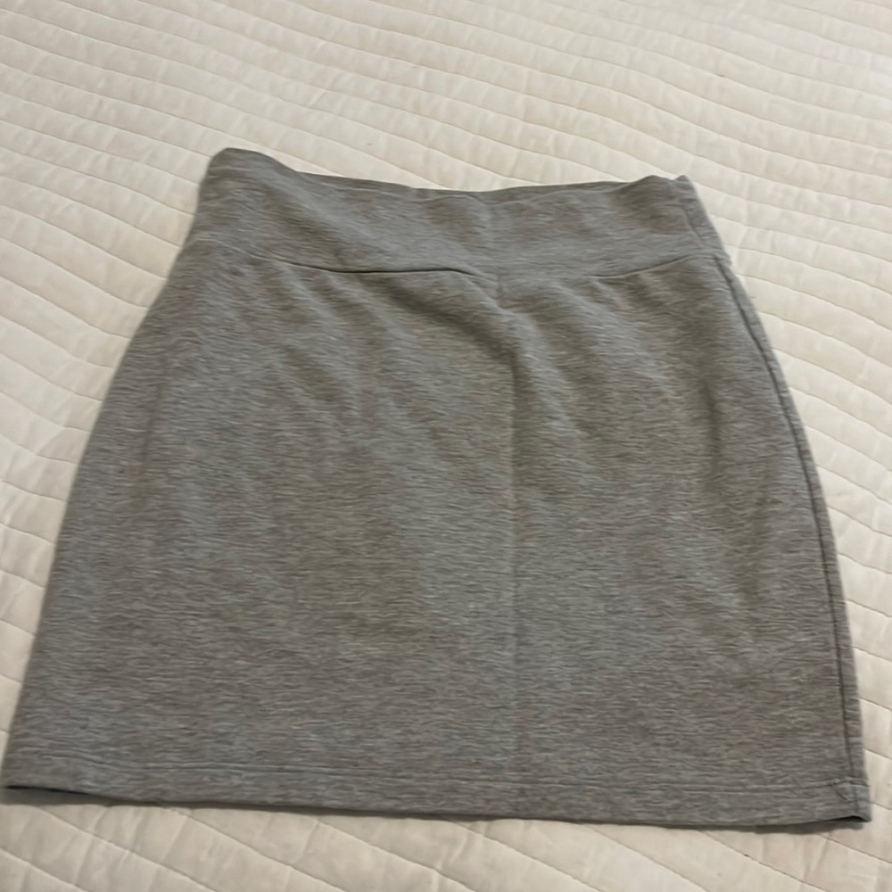 Small Francesca’s Jersey knit skirt